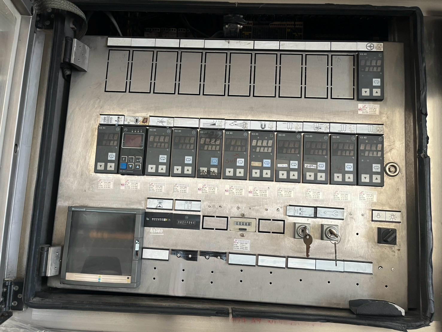 USED TETRA PAK TBA 19 250ML BASE 20v FILLING LINE FOR SALE YEAR 2005