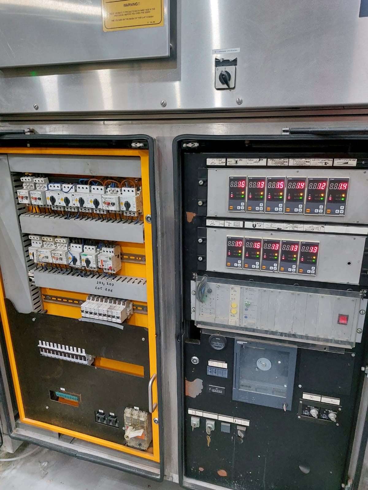 USED TETRA PAK TBA 9 200ML SLIM FILLING LINE FOR SALE YEAR 1993