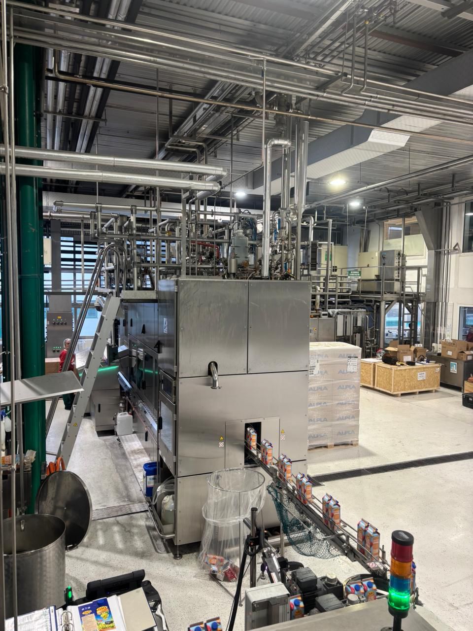 USED TETRA REX FILLING AND CAPPING COMPLETE LINE FOR SALE FOR LONG LIFE FRUIT JUICES YEAR 2016