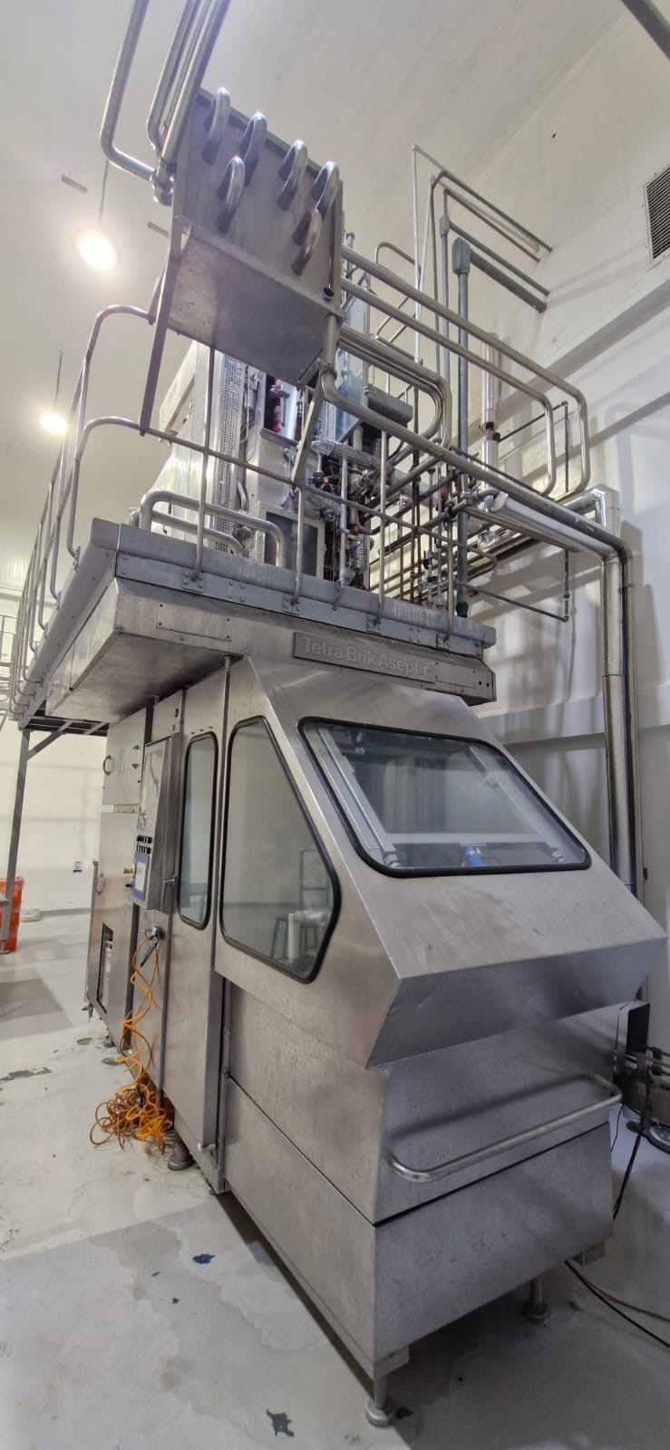 USED TETRA PAK TBA 8 1000ML SLIM FILLING LINE FOR SALE