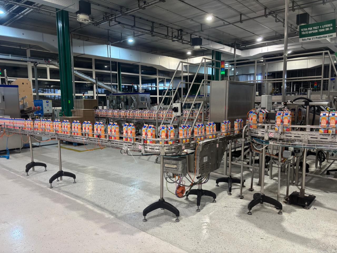 USED TETRA REX FILLING AND CAPPING COMPLETE LINE FOR SALE FOR LONG LIFE FRUIT JUICES YEAR 2016