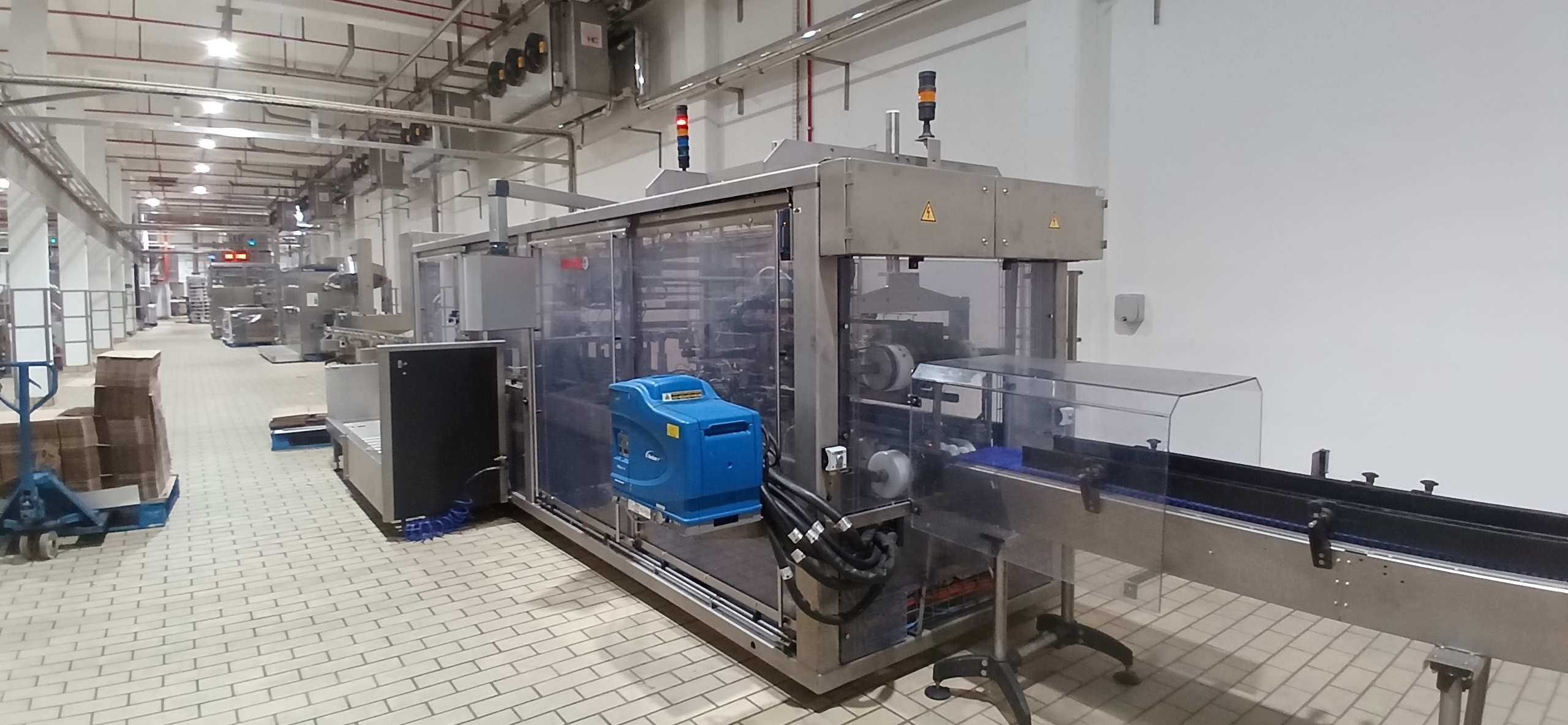 USED A3 SPEED 1000ML SQUARE FILLING LINE FOR SALE YEAR 2020