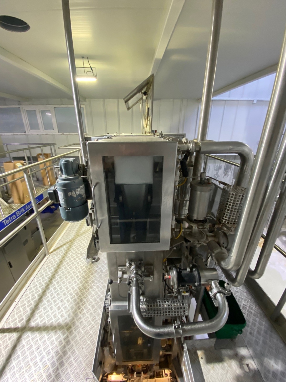 USED TETRA PAK TPA 19 200ML PRISMA COMPLETE FILLING LINE FOR SALE YEAR 2002