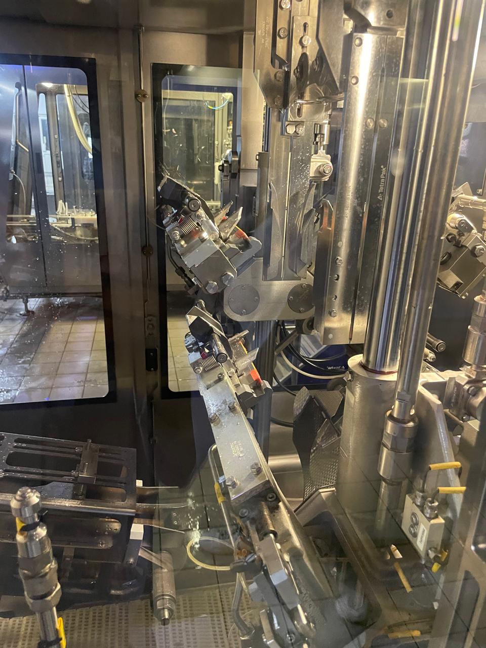 TETRA PAK A3 COMPACT FLEX 250ML AND 200ML PRISMA FILLING LINE YEAR 2016